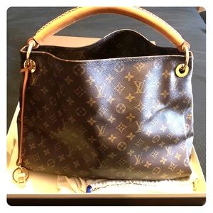Louis Vuitton Monogram Artsy MM